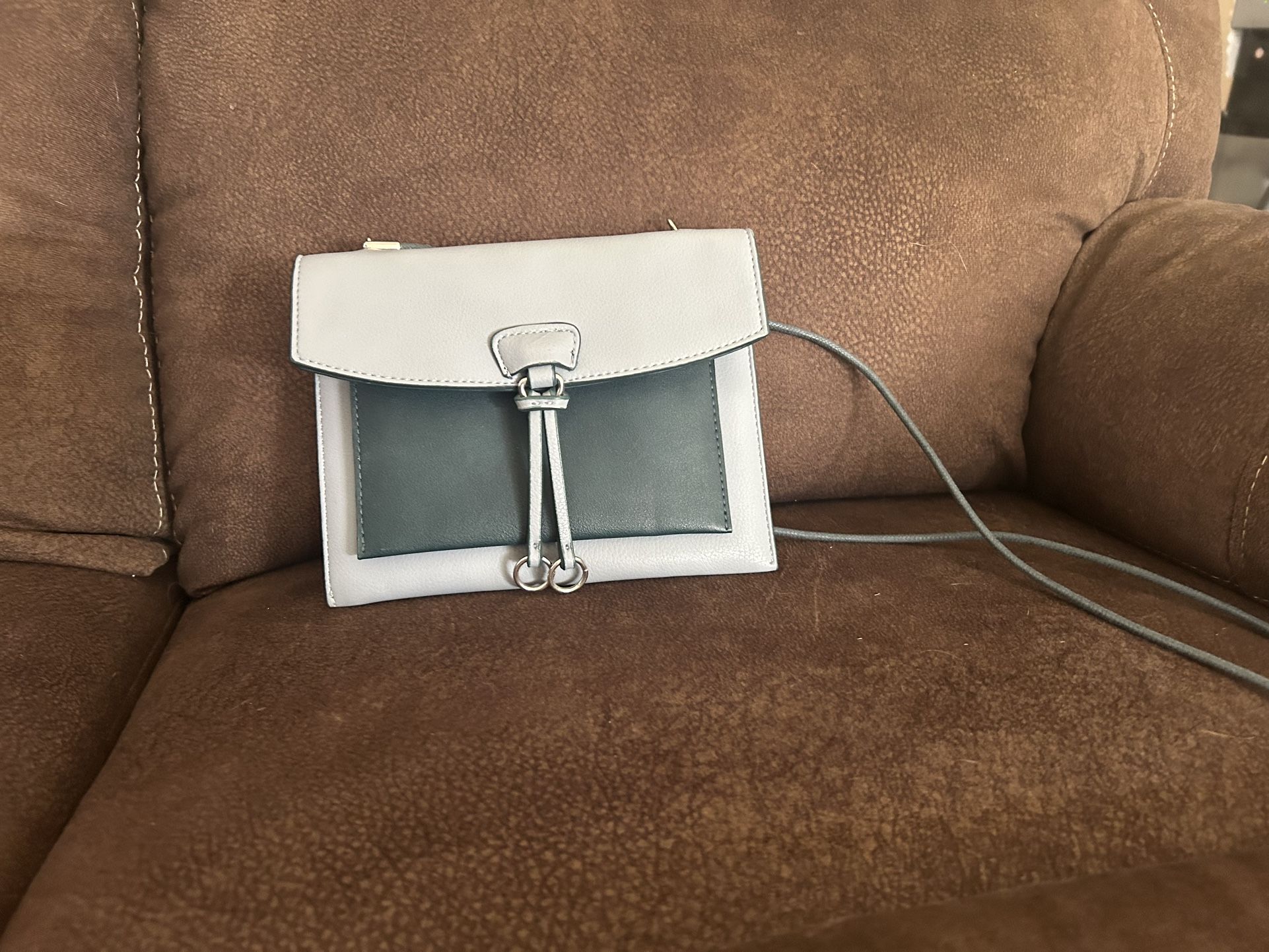 Danielle Nicole crossbody bag