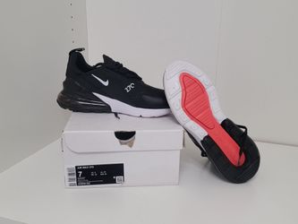 Air max 270s size 7