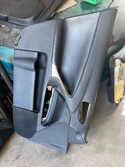 2006 Lexus is350 black door panels part out