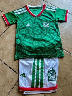 Mexico world cup kids jersey and shorts