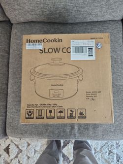 Slow Cooker (BRAND NEW)