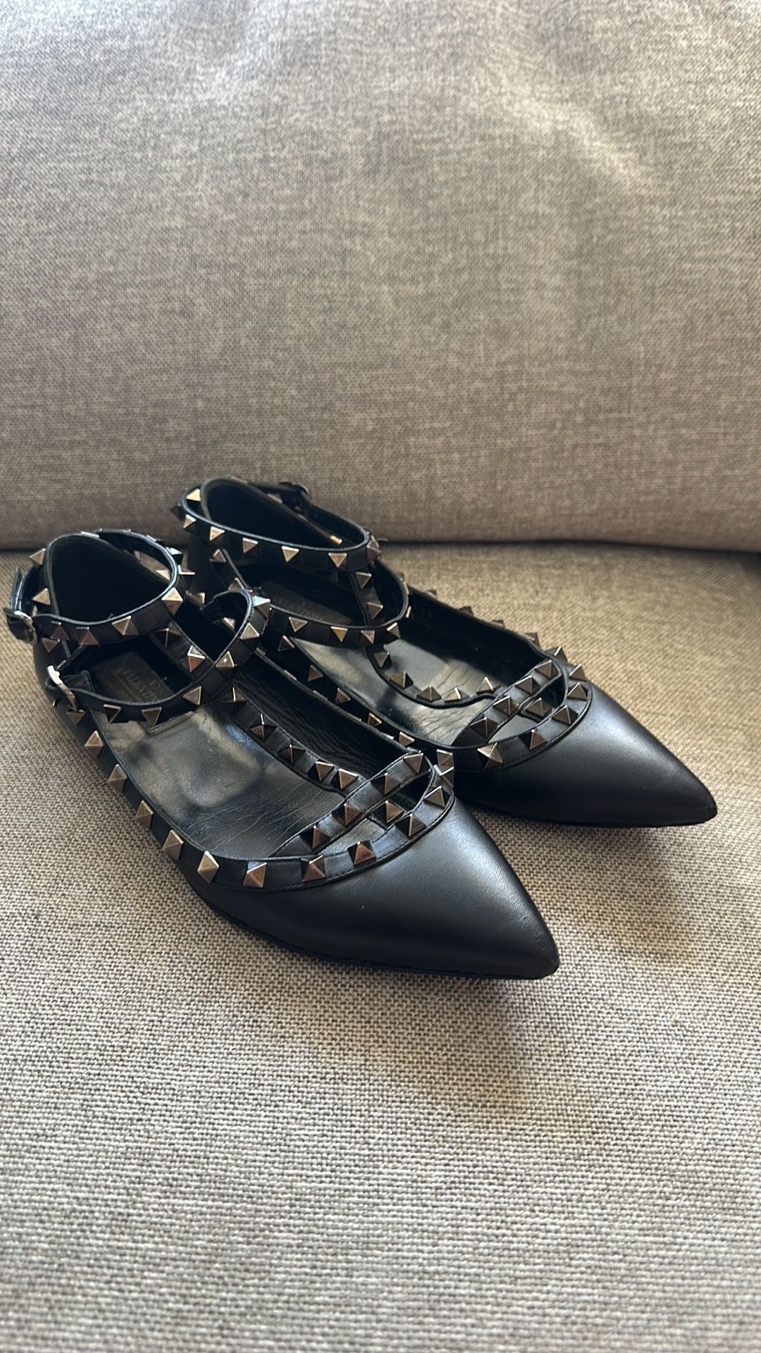 Valentino Flats