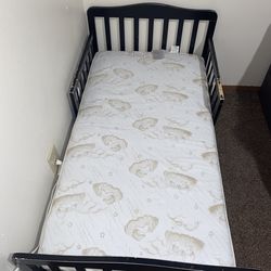 Toddler bed
