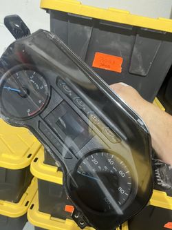 Ford F150 F250 F350 F450 F550     Super Duty SPEEDOMETER INSTRUMENT PANEL BEZEL CLUSTER TRIM