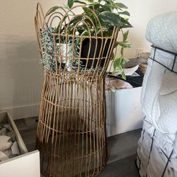 Plant Stand 