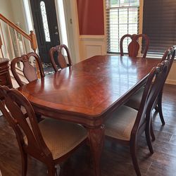 Dining table With Chairs