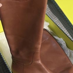 New Tory Burch Boots