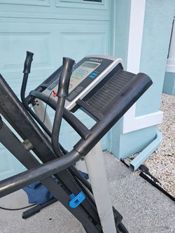 Weslo Cadence walking treadmill