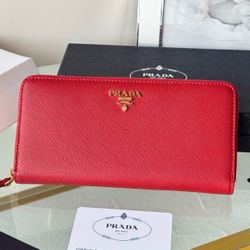 Daily versatile styles