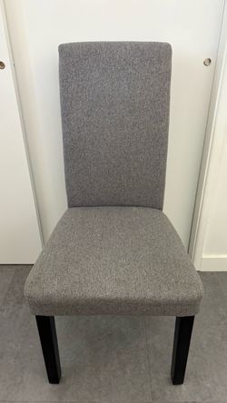 Dining room chair