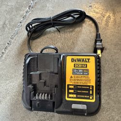 Dewalt battery charger 