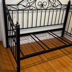 Daybed Frame 
