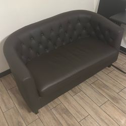 Barrel love Seat 