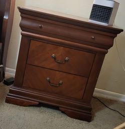 SIDE TABLES - BEDROOM