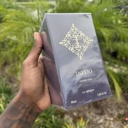 “Atomic Rose” Initio Cologne