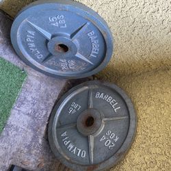 Weights 265 lb