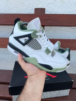 Jordan 4 Seafoam Size 6.5y/8W - Read Description