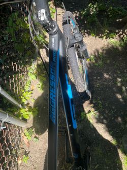 Size large  mountain bike almost  brand new