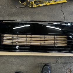 Vehicle Fitment: For 2014 2015 2014 Toyota Corolla S Front Bumper Lower Grille Grill 