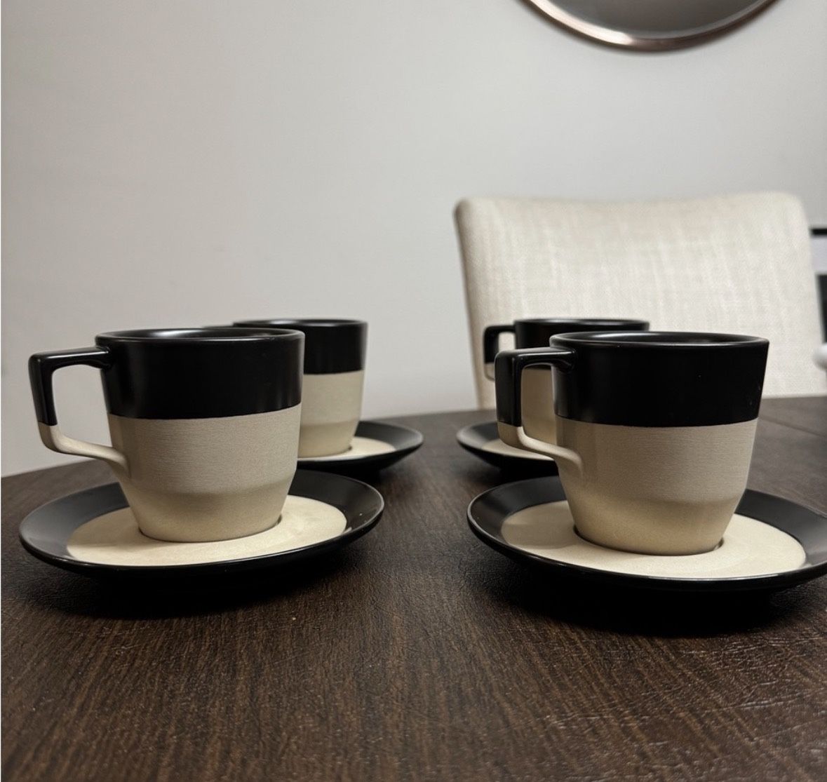 Set Of 4 Coffee Cups And Saucers