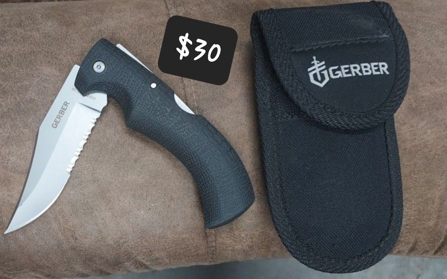 NEW GERBER KNIFE - GATOR LOCKING BLADE KNIFE