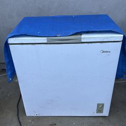 Deep freezer