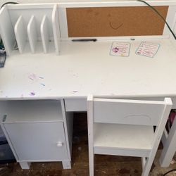 Children Work Desk $70 MOVING TODAY THINGS NEED TO GO