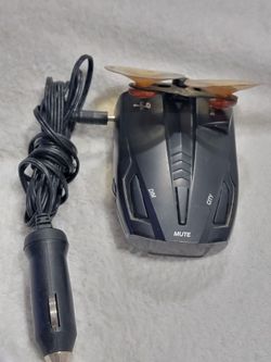 Cobra ESD7570 - 360 Degree Detection,9 Band, Radar/Laser Detector, Fewer False Alerts, Ultrabright Display, VG-2 Immunity, Safety Alert, City/Highway