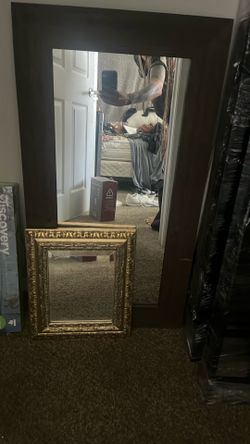 2 Mirrors