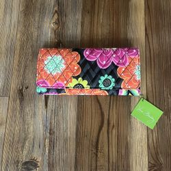 Vera Bradley 