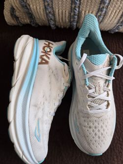 Hoka Clifton Women's Size 8.5B Shoes