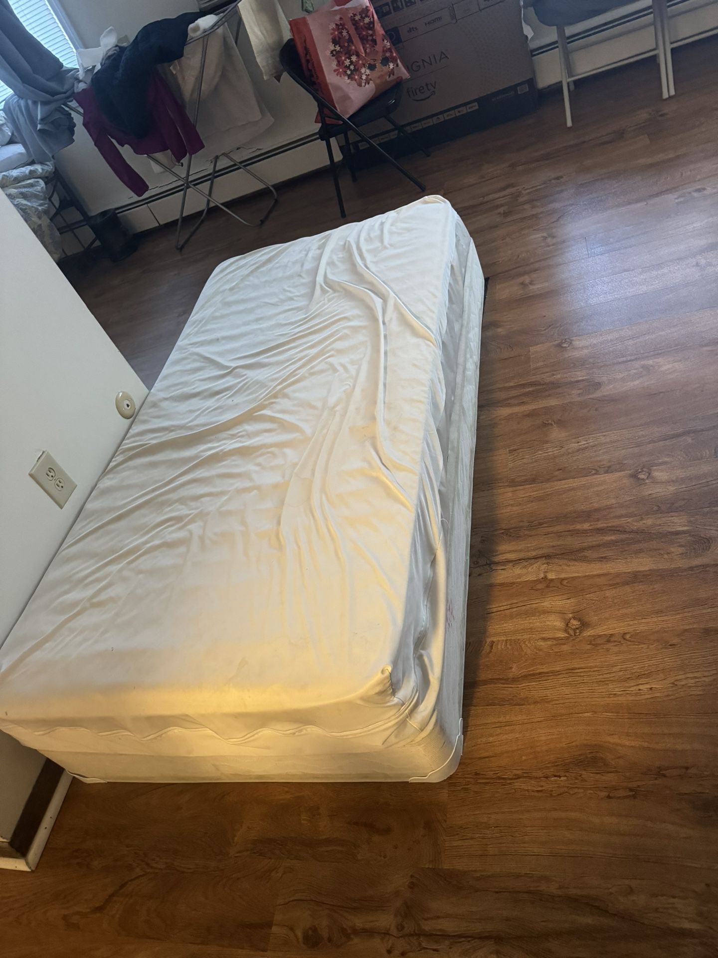 Spring Mattress With The Box