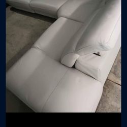 SECTIONAL GENUINE LEATHER RECLINER ELECTRIC WHITE COLOR.. DELIVERY SERVICE AVAILABLE 💥🚚💥