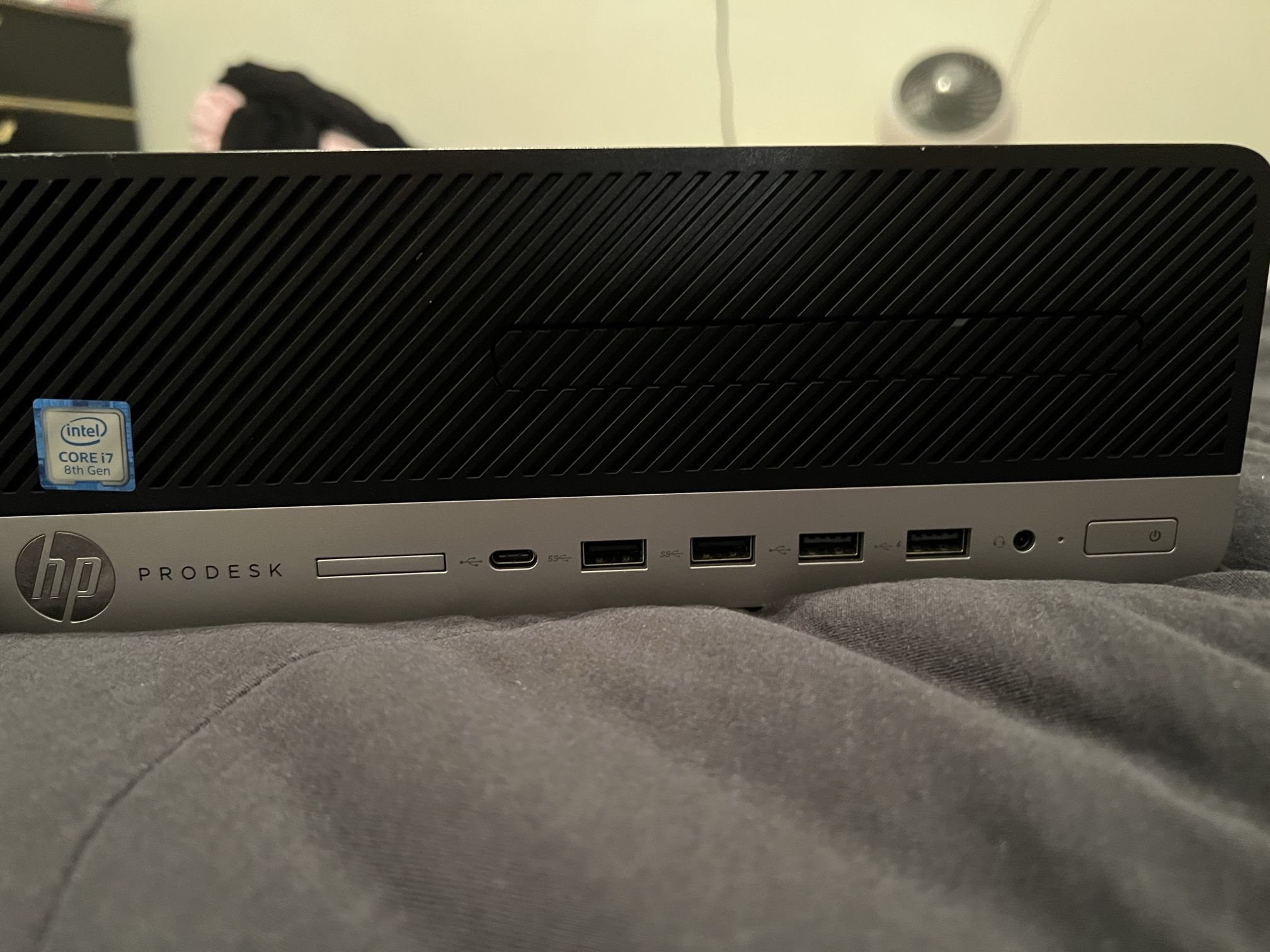 HP Pro desk 600 256gb 8g RAM