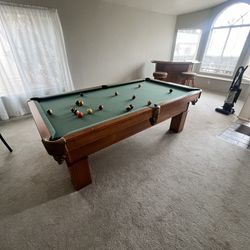 8ft Pool Table