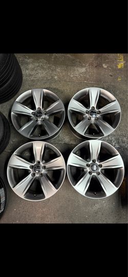 18 CHARGER CHALLENGER WHEELS