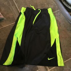 Shorts size M
