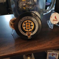 2004 Official Autograph Puck