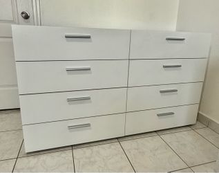 White 8-Drawer Double Dresser