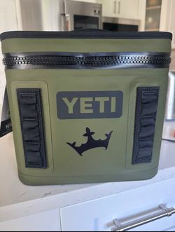 DraftKings Branded VIP Yeti Hopper Flip 8 Portable Soft Cooler