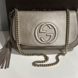 Authentic Gucci Soho Chain Crossbody 