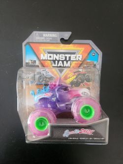 Monster jam  chase monster truck