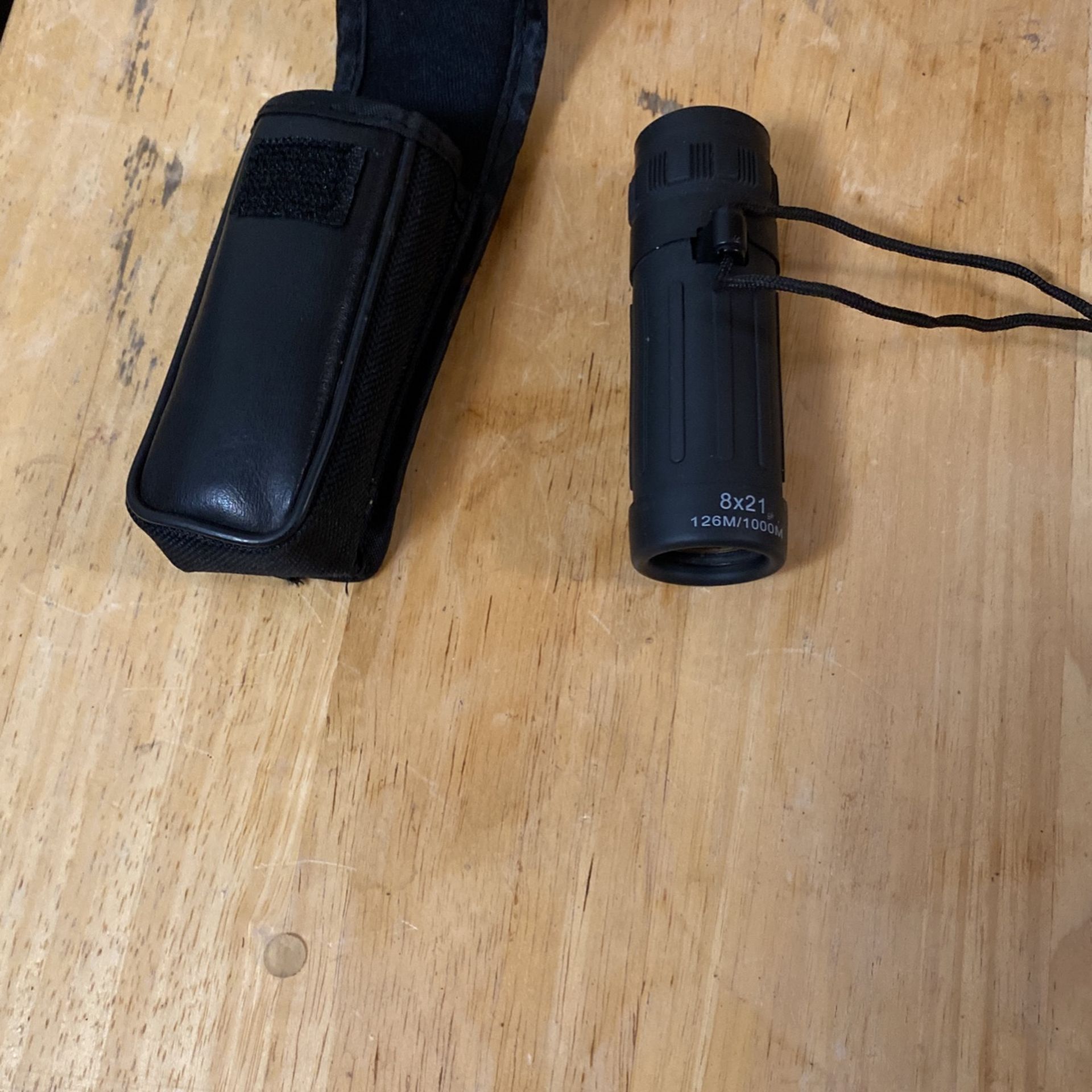 MaxiAids Monocular 8 x 21 128m/1000m , with Case