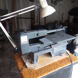 Craftsman 16" Scroll Saw Pre Chinese junk.