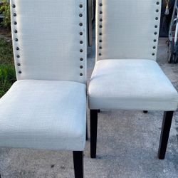 Four chairs Excellent )((((( Best offer))) Davie