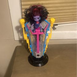 Monster High Freaky Fusion Frankie Stein Light Up Recharge