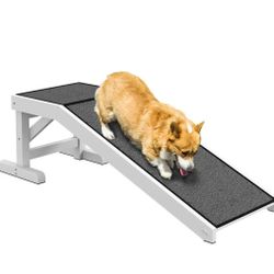 White Dog Ramp~NEW IN BOX~49" Pet Ramp for Dogs & Cats with Non-Slip Carpet