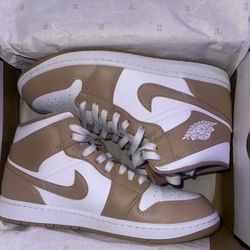 Air Jordan 1 Mid White N Brown Men’s 10.5
