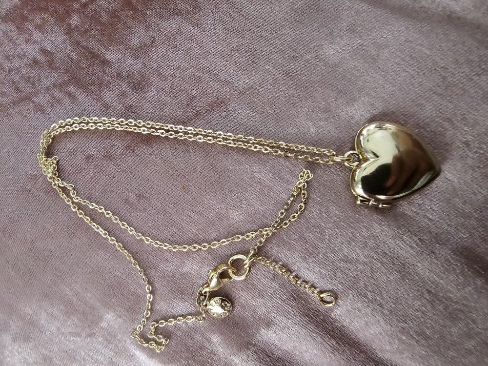 Cute Crew Necklace Locket  Heart