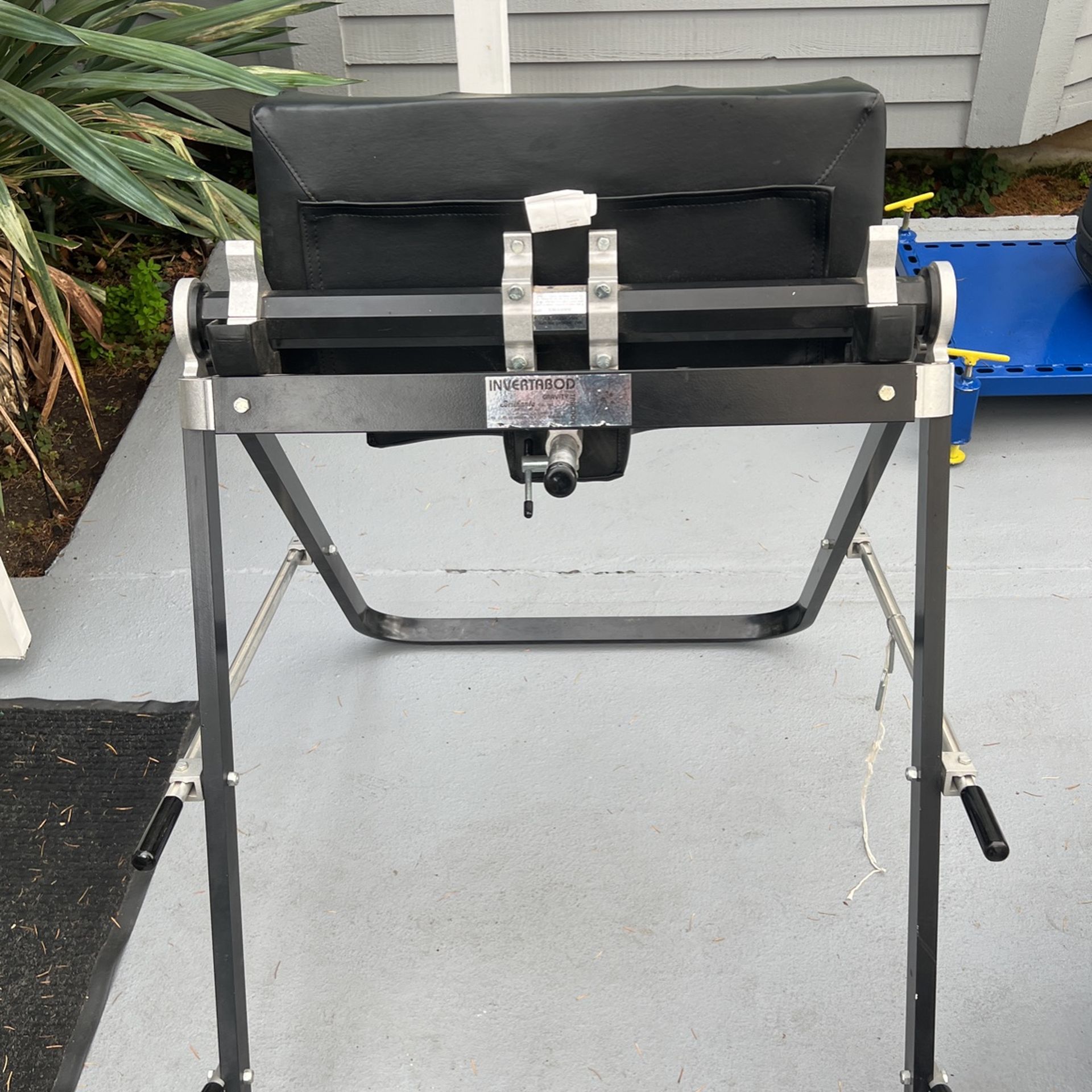 Invertabod Inversion Table